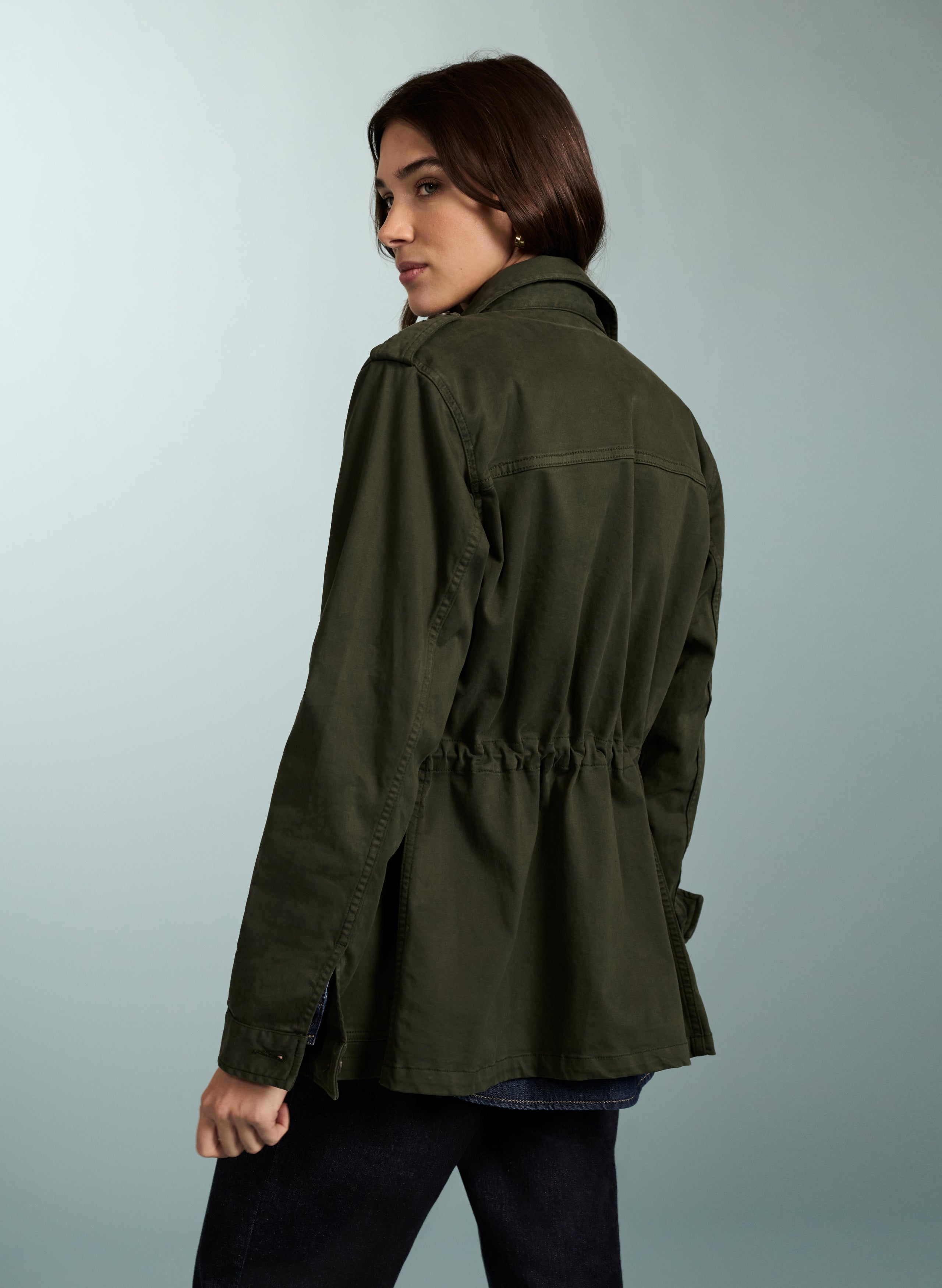 Baukjen utility outlet jacket